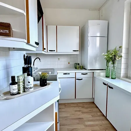 Spotlight 4you With Parking By Belle-stay Apartment